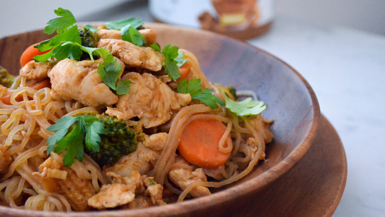 Resepti: Thai Chicken Peanut Noodles Resepti: Thai Chicken Peanut Noodles